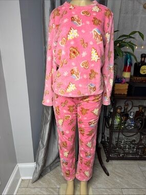 em & alfie Cozy Pink Holiday Print Women’s Pajama Set Sz M NWOT